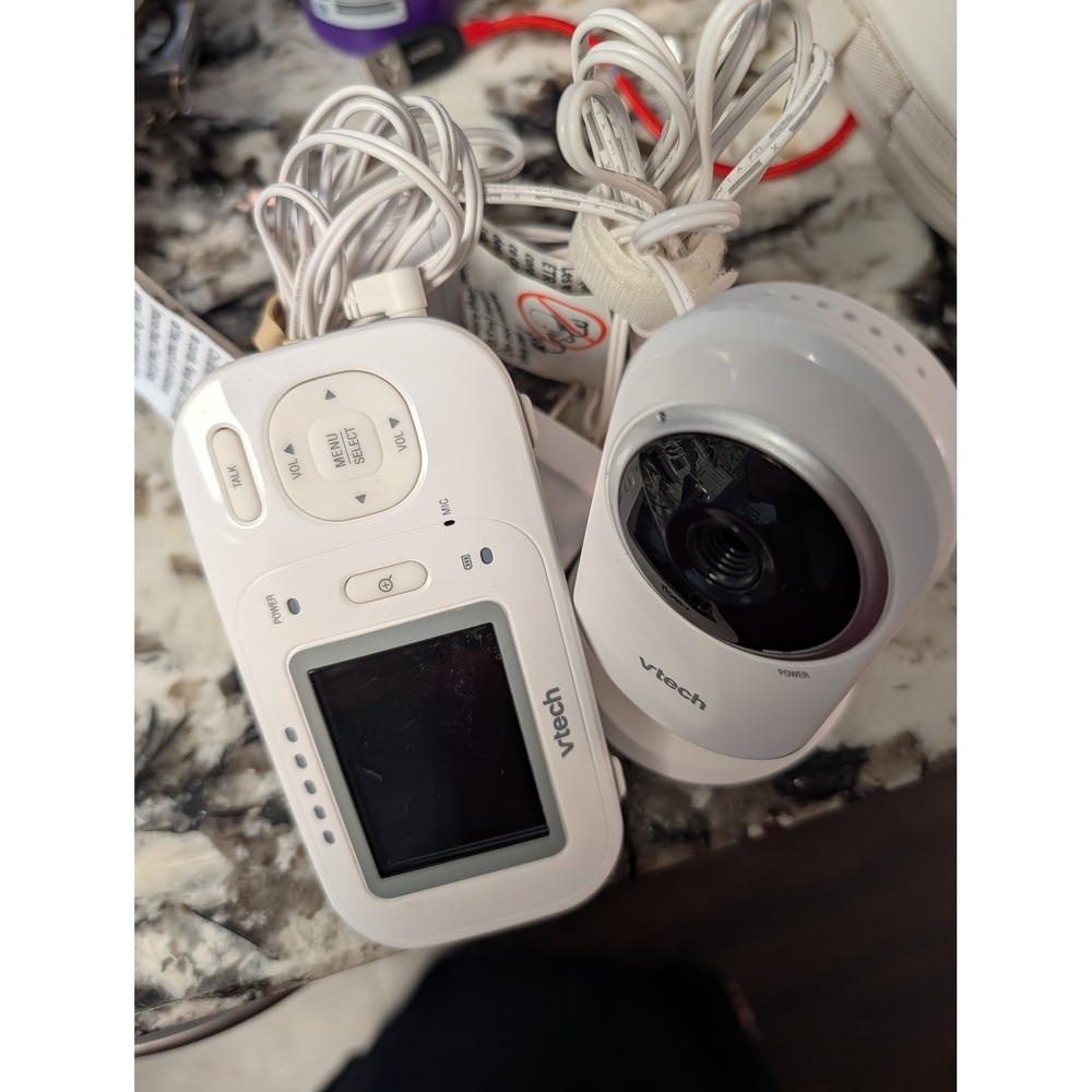 VTech VM320 Digital Video Baby Monitor 2.4" Color LCD Night Vision Two-Way Talk